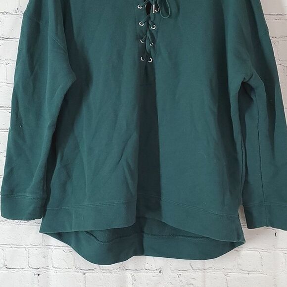 Ava & Viv Forrest Green Lace V-Neck Long Sleeve Tee Size Womens 1X - Picture 4 of 11